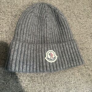 Moncler Beanie Gray